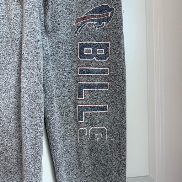 Gray Buffalo Bills Sweatpants/Joggers, women’s size small. Faded Bills logo - Picture 1 of 7